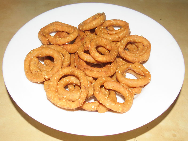 Chegodilu (Crispy Rice Flour Rings)