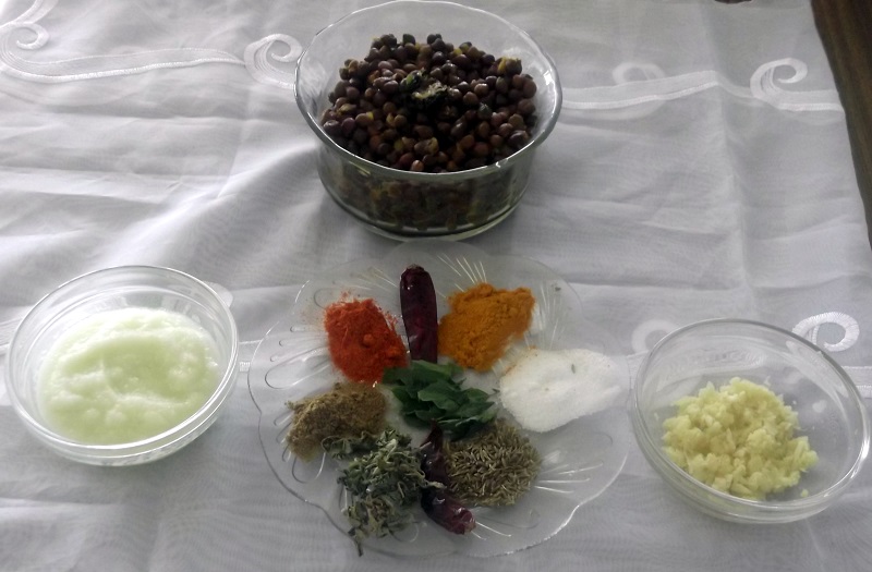 Kala Chana Curry  Ingredients